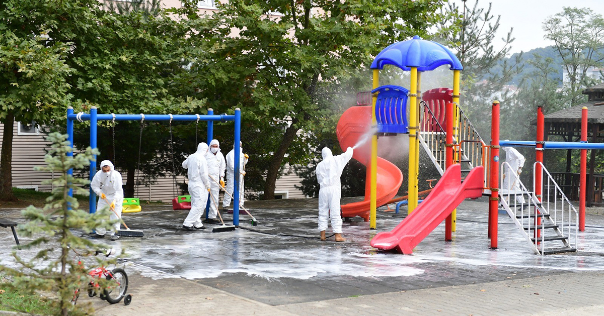 Altınordu'da Park ve Yeşil Alanlarda Hijyen Seferberliği