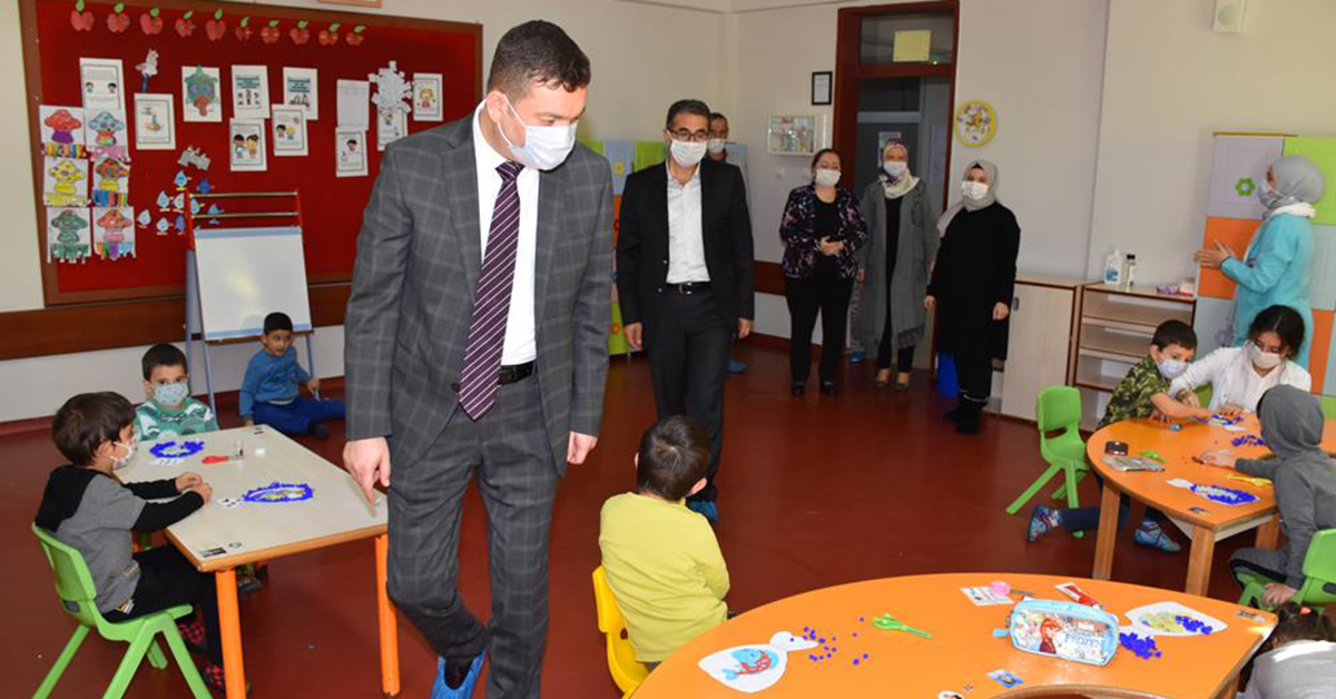 Müdür Şükür Köse, Kaymakam Tolga Toğan’a Öğrencilerden 'Hoşgeldiniz' Sürprizi