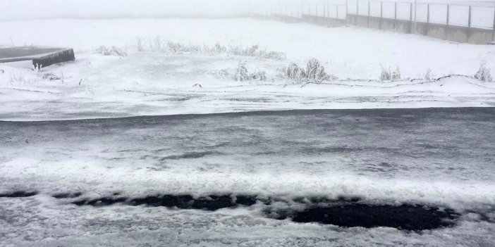 Ardahan'da ulaşıma kar, buz ve sis engeli