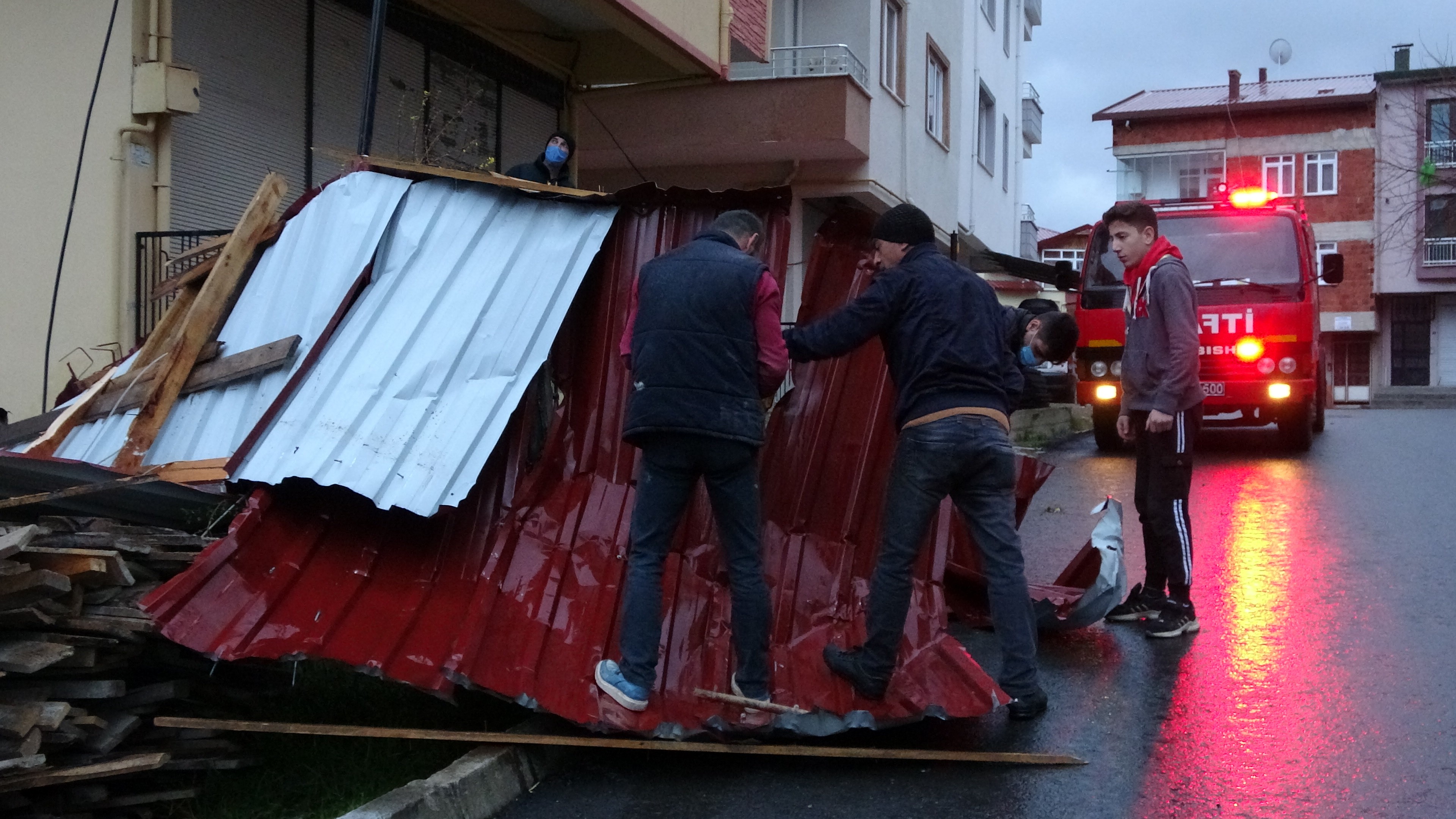 Karadeniz' şiddetli Fırtına