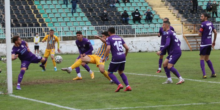 3. Lig: Belediye Derincespor: 1 - Artvin Hopaspor:1