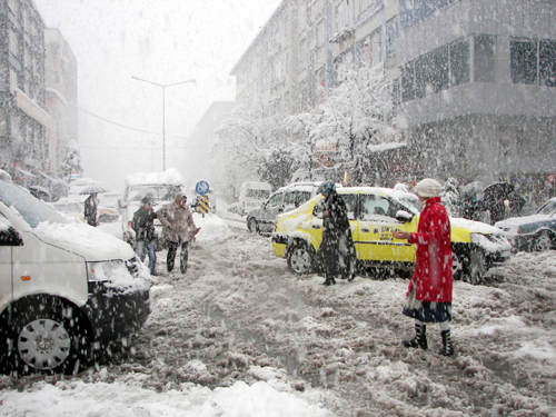 Kar Rize'ye Geliyor!