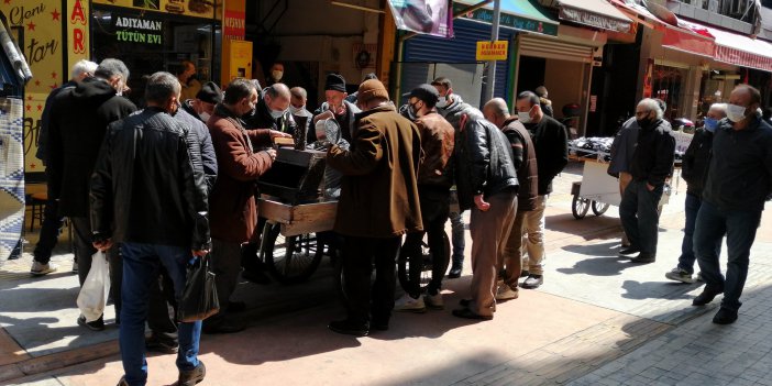"Samsun Covid-19 birinciliğinden düşmez" dedirten görüntü