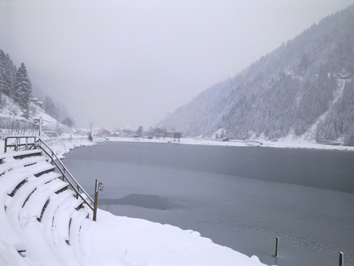 Uzungöl Kısmen Dondu