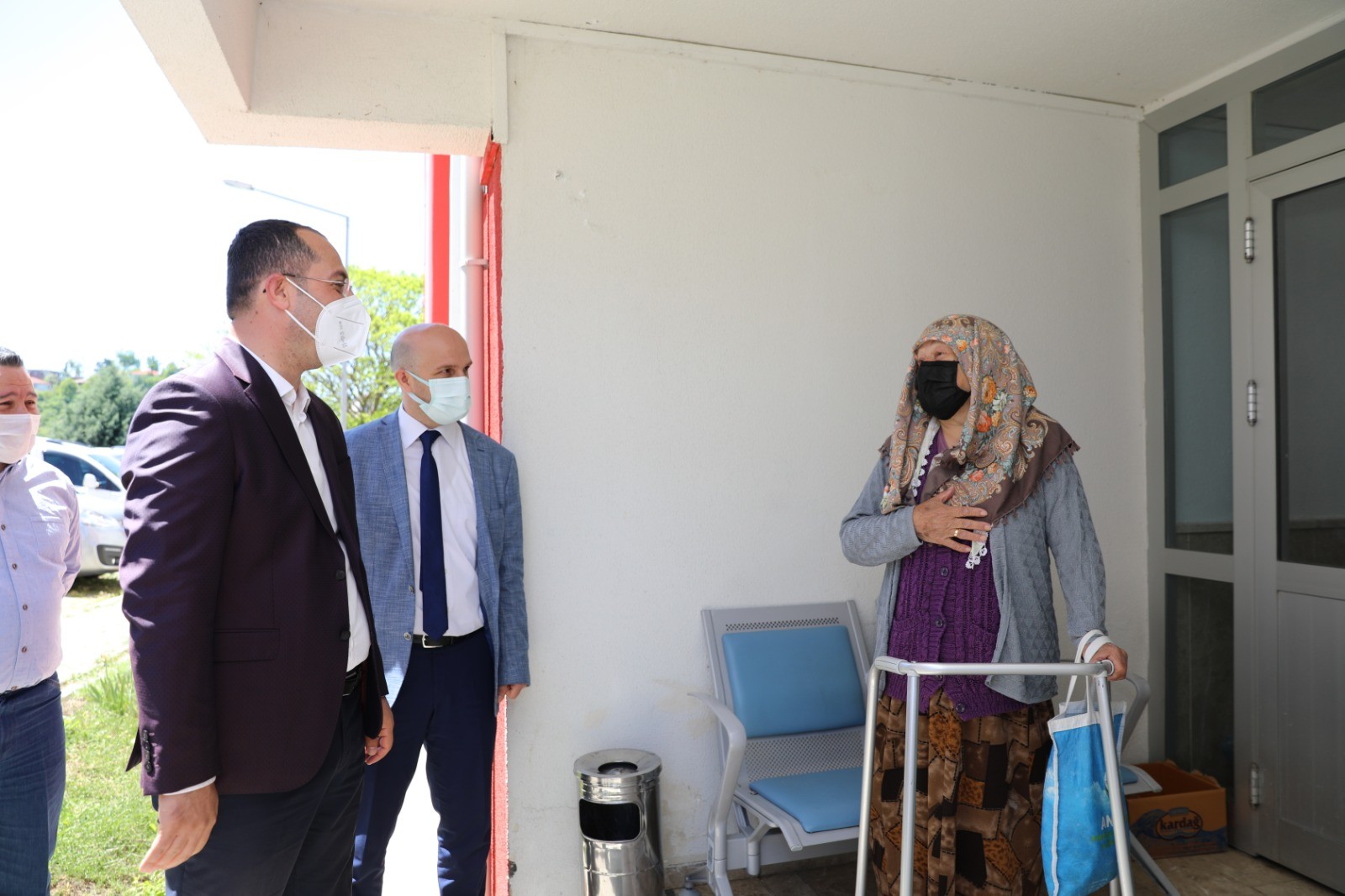 Başkan Ekim, Ramazan Bayramı'nda huzurevindeki yaşlıları unutmadı