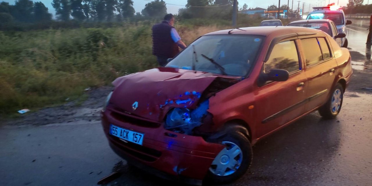 SAMSUN’DA OTOMOBİL TIR İLE ÇARPIŞTI: 1 YARALI