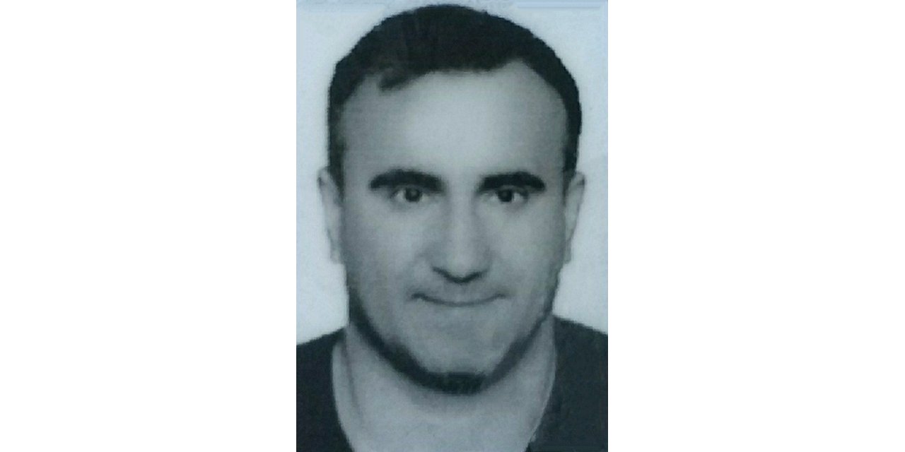 MOTOSİKLETİNİN YANINDA ÖLÜ BULUNDU