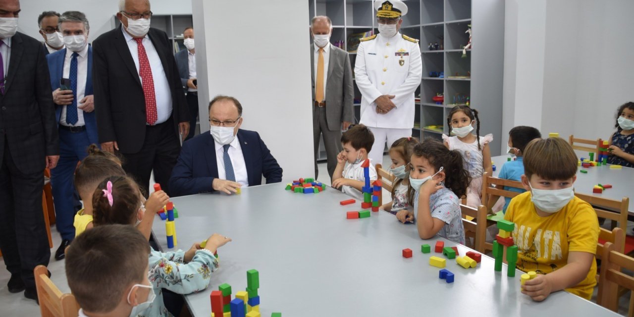 Vali Tutulmaz, Çocukların Oyunlarına Katıldı