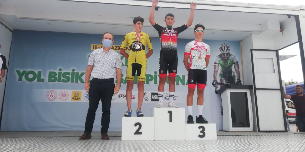 Sinoplu Bisiklet Sporcusundan Çifte Zafer