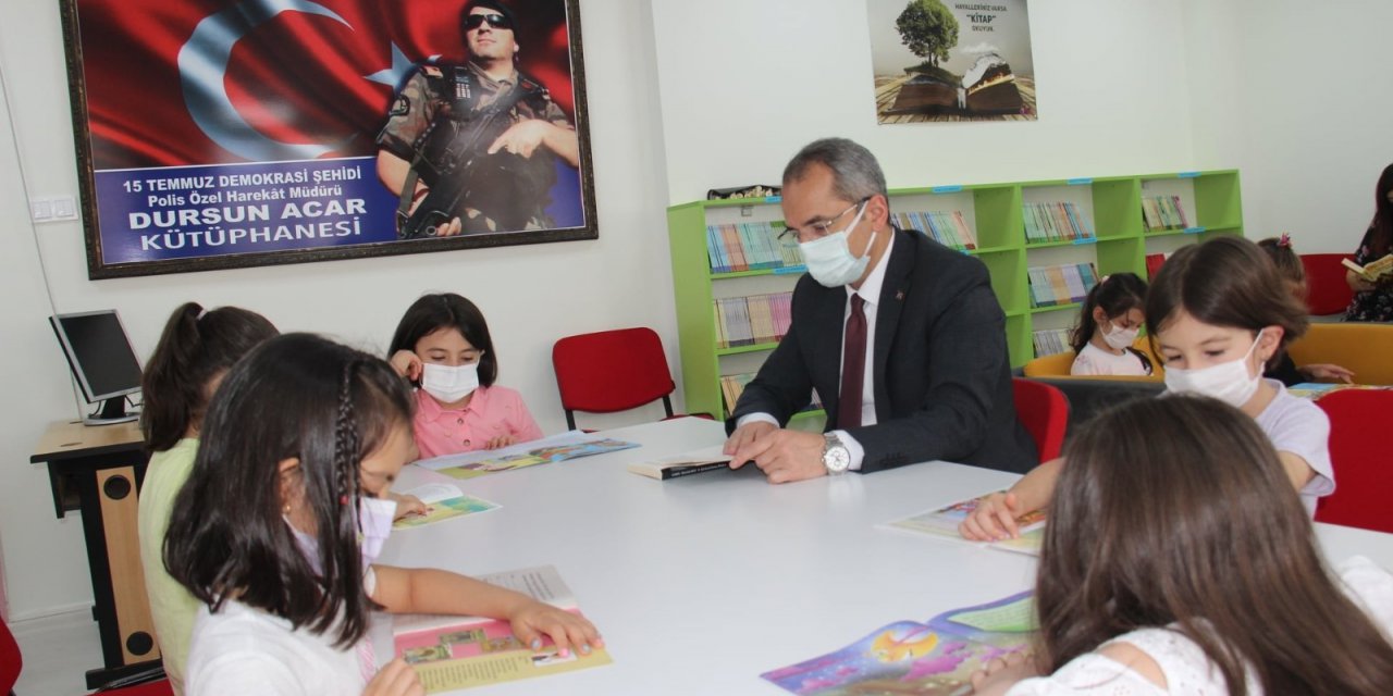 Kaymakam Pişkin, Çocuklarla Kitap Okudu