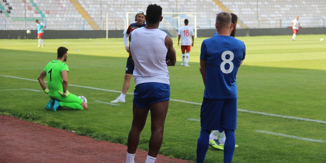 Bb Erzurumspor - Antalyaspor Maçının Hakemleri Stada Gelmedi