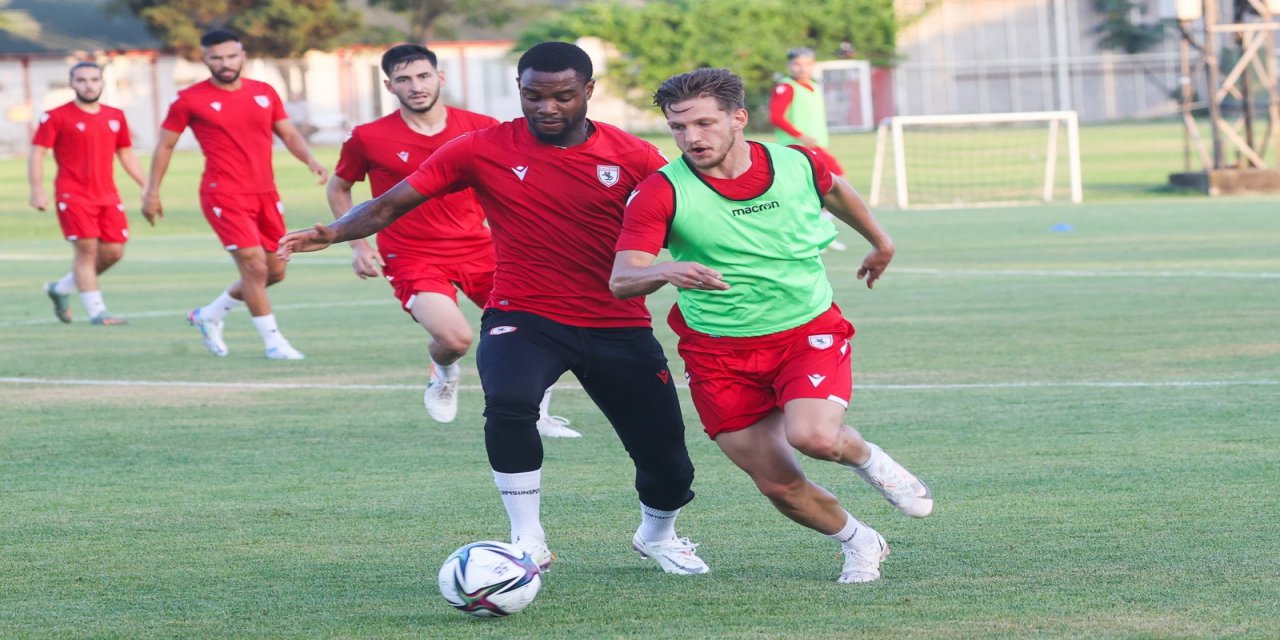 Samsunspor’da 18 Futbolcu Ayrıldı, 16 Futbolcu Transfer Edildi