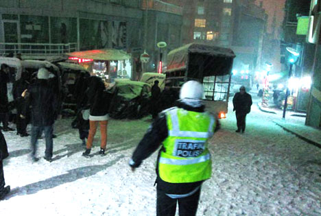 Rize'de Feci kaza , araçlar birbirine girdi