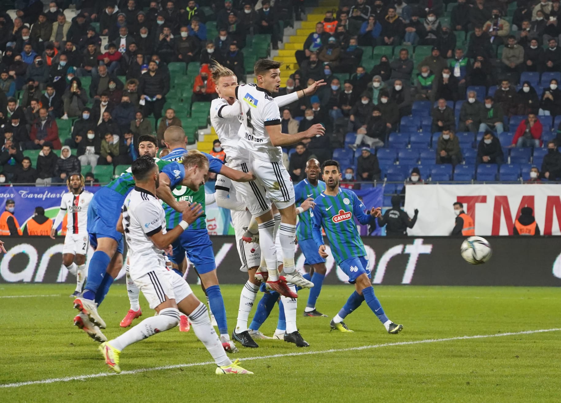 Ç.Rizespor Kendi evinde Beşiktaş'la 2 - 2 Berabere Kaldı