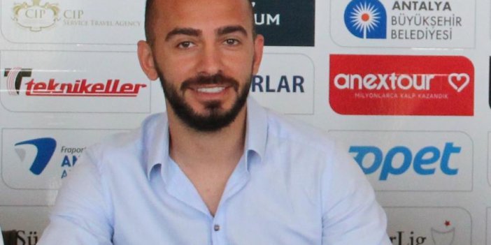 Antalyaspor'da Eren Albayrak ile yollar ayrıldı ,Ç.Rizespor'la Sözleşme İmzalaması Bekleniyor