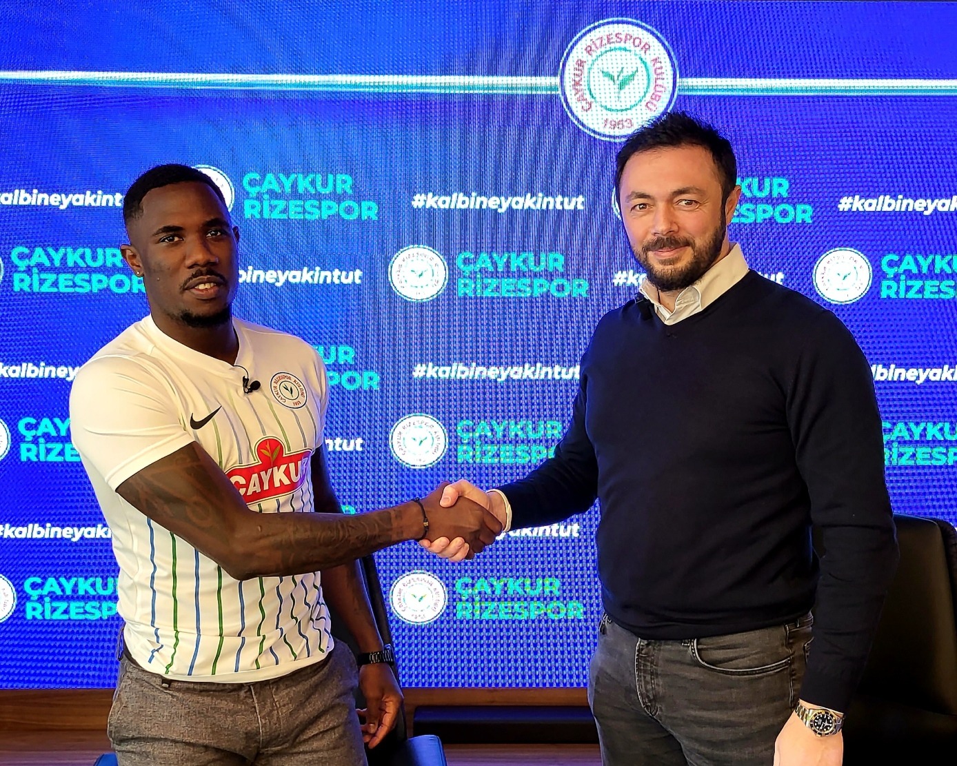 Ç.RİZESPOR 27 YAŞINDA SAVUNMA OYUNCUSU TRANSFER ETTİ