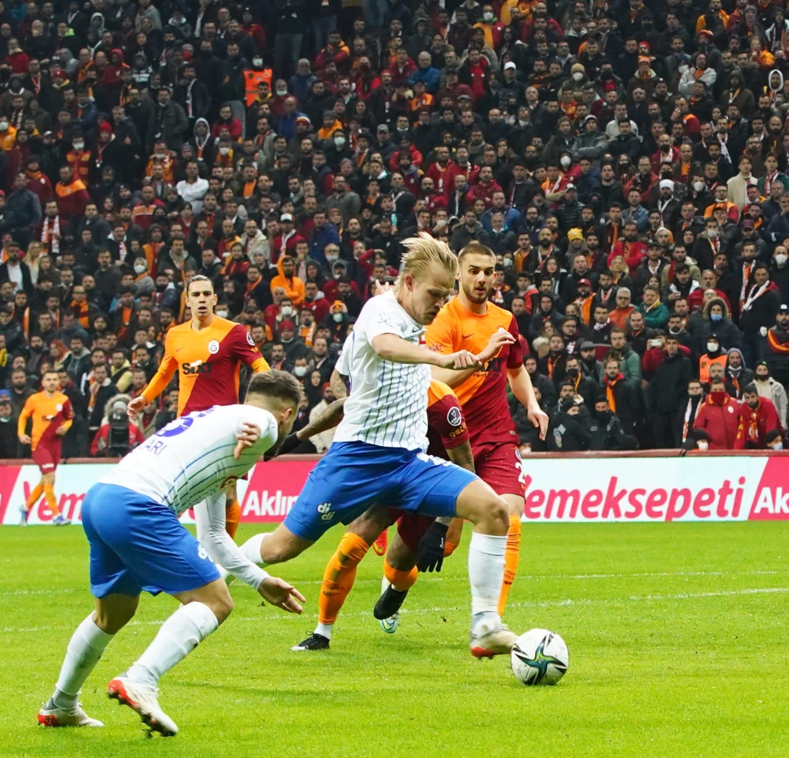 Ç.Rizespor Uzun Süre önde olduğu Galatasaray maçını 4 - 2 Kaybetti
