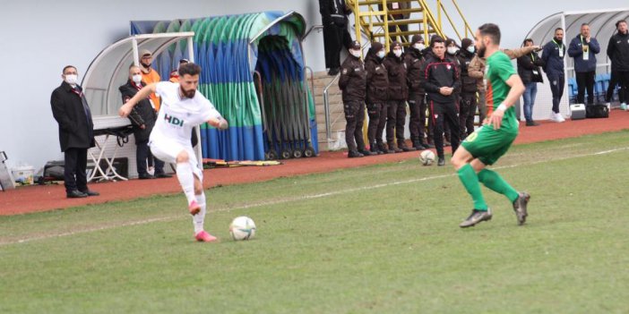 TFF 2. Lig: Pazarspor Kendi Evinde Amed Sportif Faaliyetler'e 1 - 0 Mağlup Oldu
