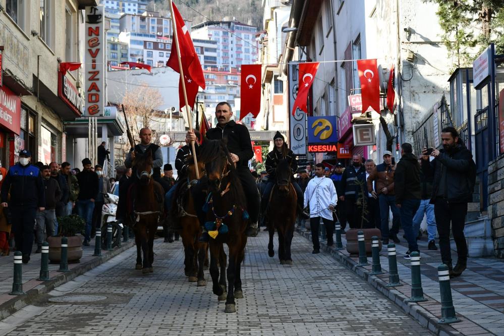 Artvin'in düşman işgalinden kurtuluşunun 101. yıl dönümü etkinlikleri ile anıldı