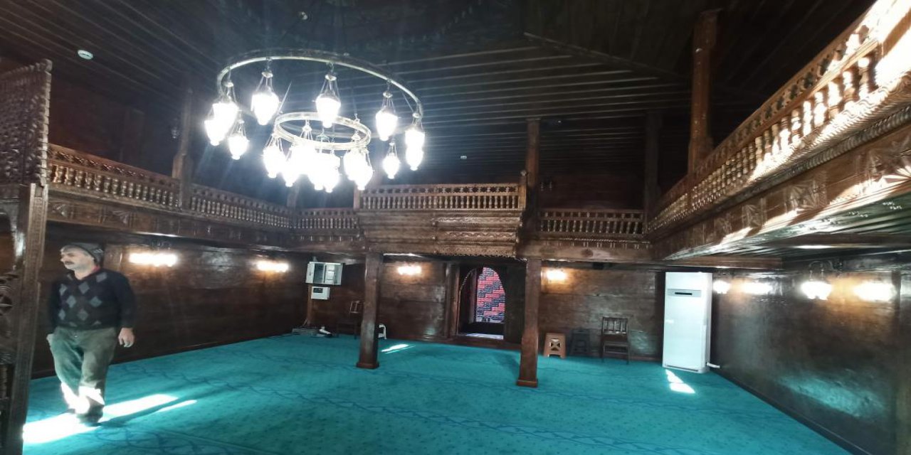 Trabzon’da 200 yıllık ahşap işlemeli cami restorasyonla orjinal görünümüne kavuştu