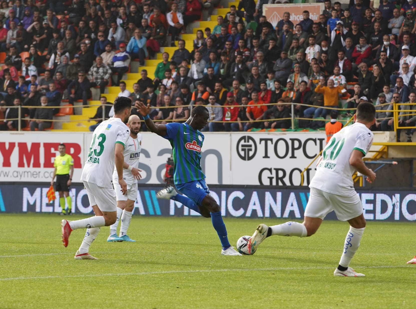 Ç.Rizespor Deplasmanda Alanyaspor'a 2 - 1 mağlup oldu