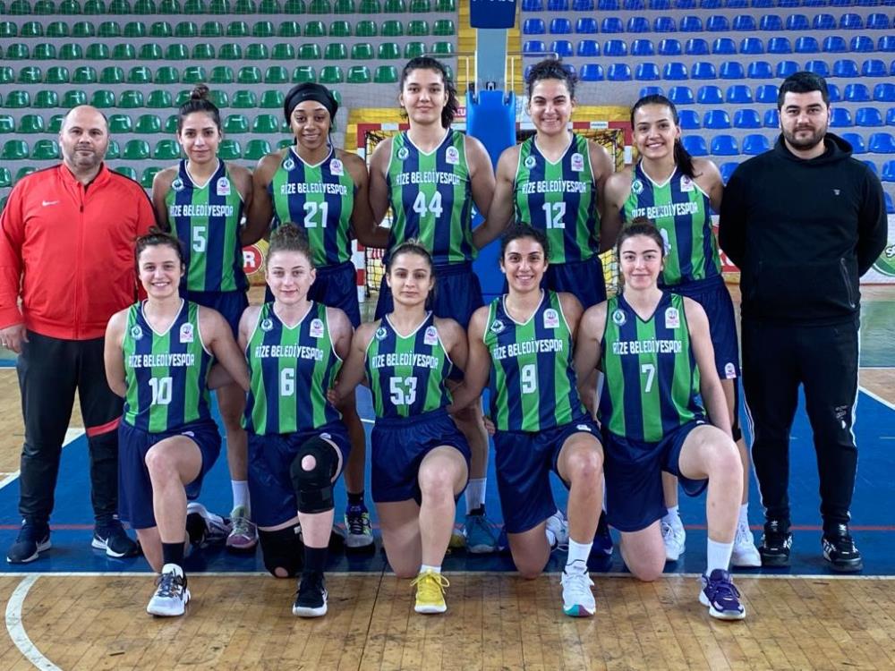 Rizeli Kadın Basketçiler Süper Lig Yolunda