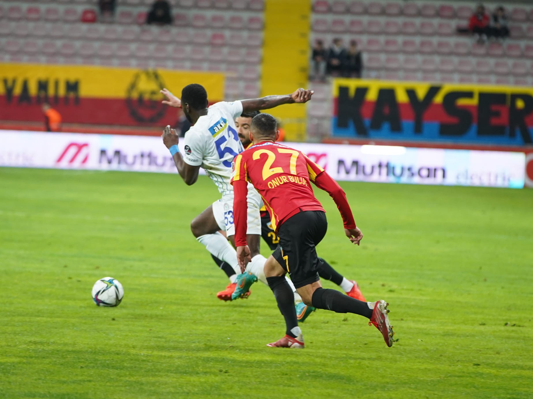 Ç.Rizespor Öne Geçtiği Karşılaşmada Berabere Kaldı
