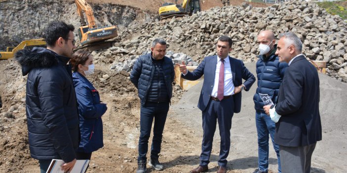 Trabzon İl Milli Eğitim Müdürü Burak Fettahoğlu , Ekibi İle Sahaya İndi