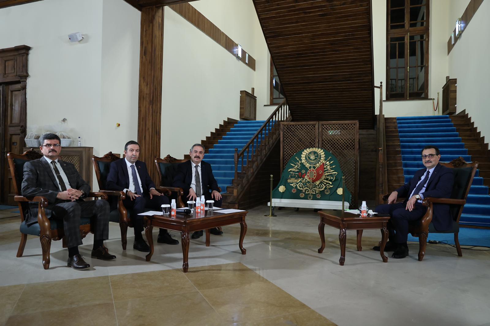 FATİH DÖNMEZ : KILIÇDAROĞLU KARANLIĞI TERCİH ETMİŞ BİRİDİR