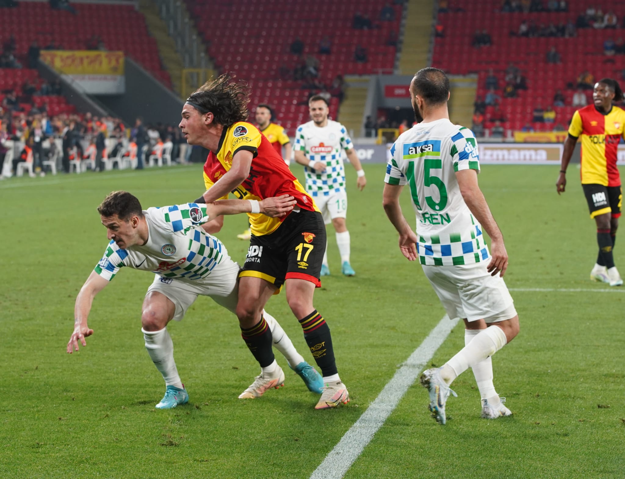 Ç.RİZESPORDAN TARİHİ SKOR , GÖZTEPESPOR 1 - 7 Ç.RİZESPOR