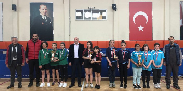 Rize Masa Tenisi Küçükler İl Birinciliği Sona Erdi