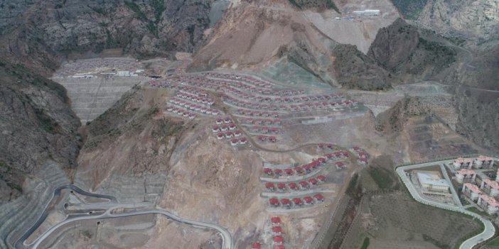Baraj suları altında kalacak olan Tekkale köyünün yerine inşa edilen yeni köyün yüzde 84’ü tamamlandı