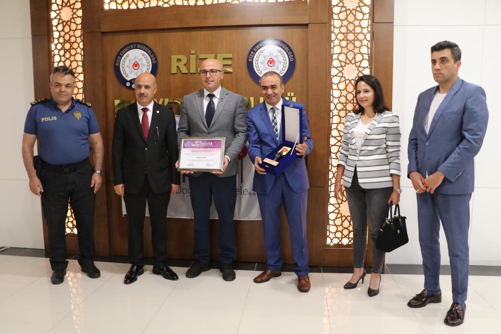 Polis memuru Seçkin Yıldız'a fair-play ödülü