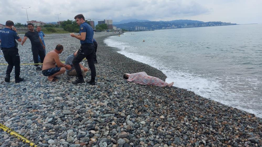 Rize’de Denize Giren 54 Yaşındaki İsmail Pala Boğuldu