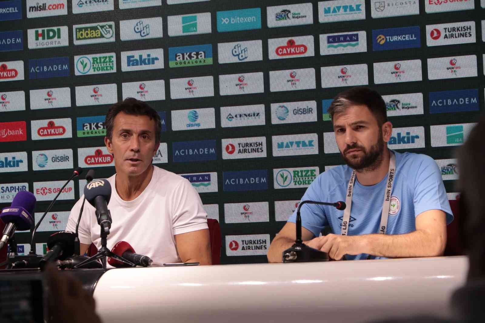Ç.Rizespor Teknik Direktörü Bülent Korkmaz: "2 Sahamızda Çok Kötü"