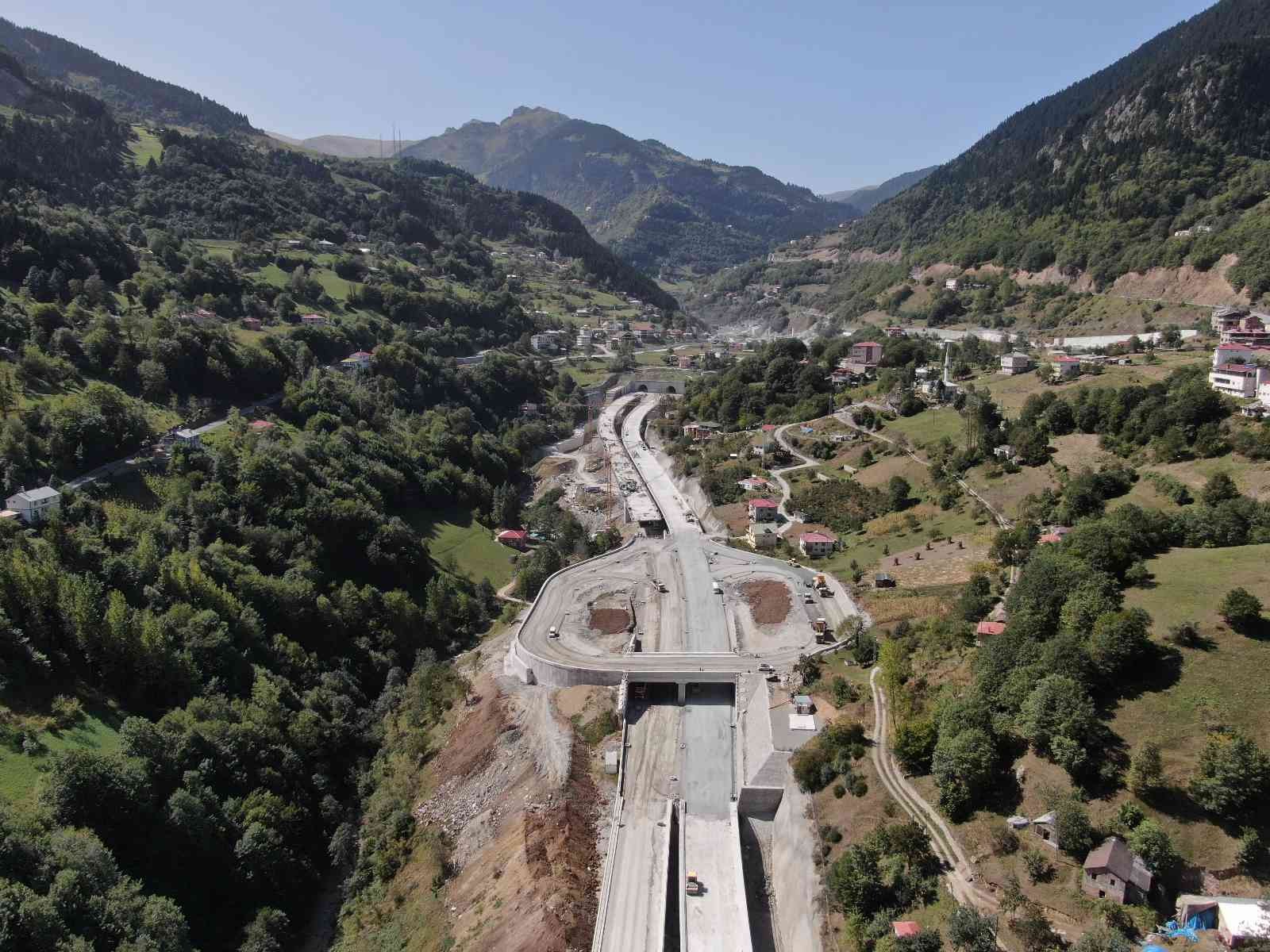 YENİ ZİGANA TÜNELİ 2023 YILI İÇERİSİNDE HİZMETE GİRECEK