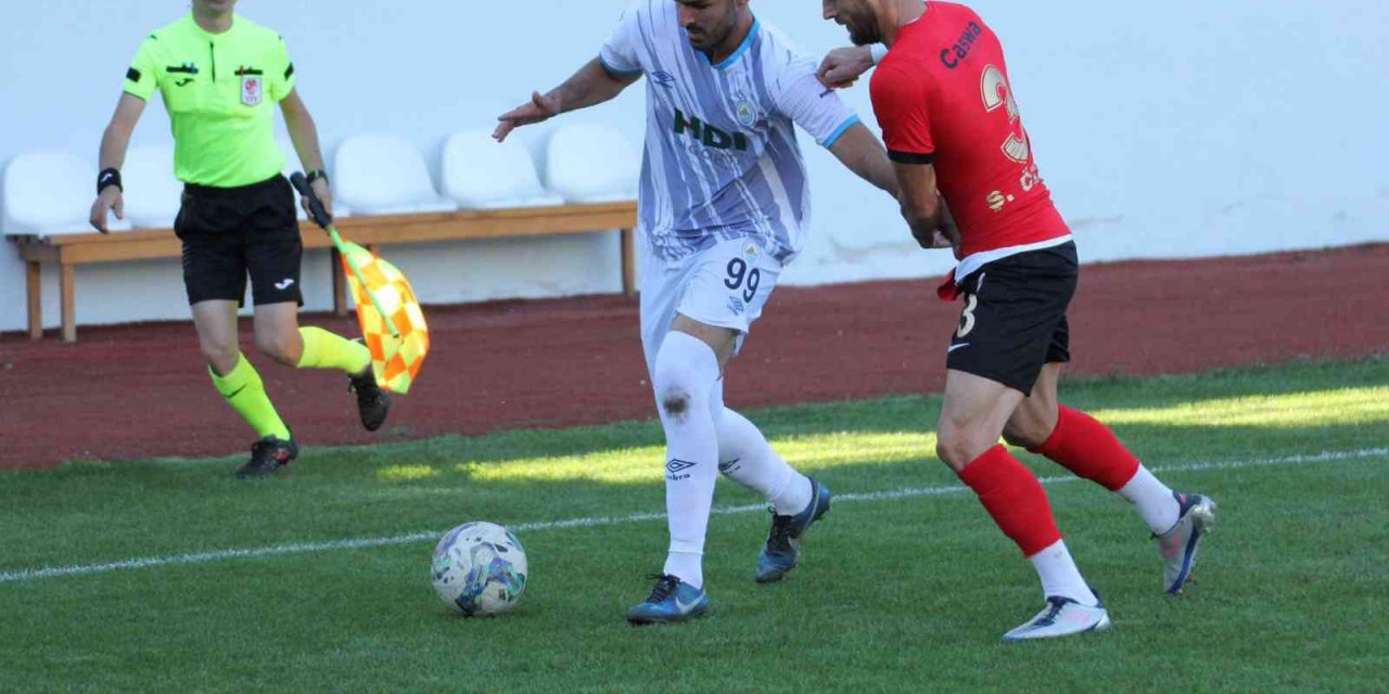 TFF 2.LİG EKİPLERİNDEN PAZARSPOR EVİNDE KASTAMONU'YA 1 - 0 MAĞLUP OLDU