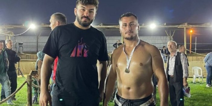 SAKARYA BÜYÜKŞEHİR BELEDİYE SPOR KULÜBÜ GÜREŞÇİSİ ALPARSLAN TEKMEN , DÜNYA GÖÇEBE OYUNLARINDA YAĞLI GÜREŞ KATEGORİSİNDE DÜNYA ŞAMPİYONU OLDU