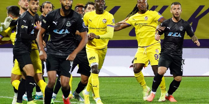 SPOR TOTO 1.LİG'İN 8.HAFTASINDA EYÜPSPOR , SAHASINDA MANİSA FK'Yİ KONUK ETTİ. MÜSABAKA EV SAHİBİNİN 4 - 0 'LIK ÜSTÜNLÜĞÜ İLE SONUÇLANDI