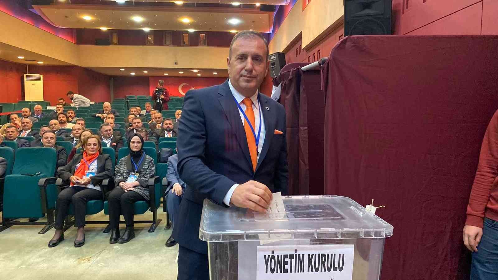 TRABZON TİCARET VE SANAYİ ODASI'NDA (TTSO) SEÇİM SÜRECİ TAMAMLANDI. ERKUT ÇELEBİ TTSO YÖNETİM KURULU BAŞKANLIĞINA SEÇİLDİ