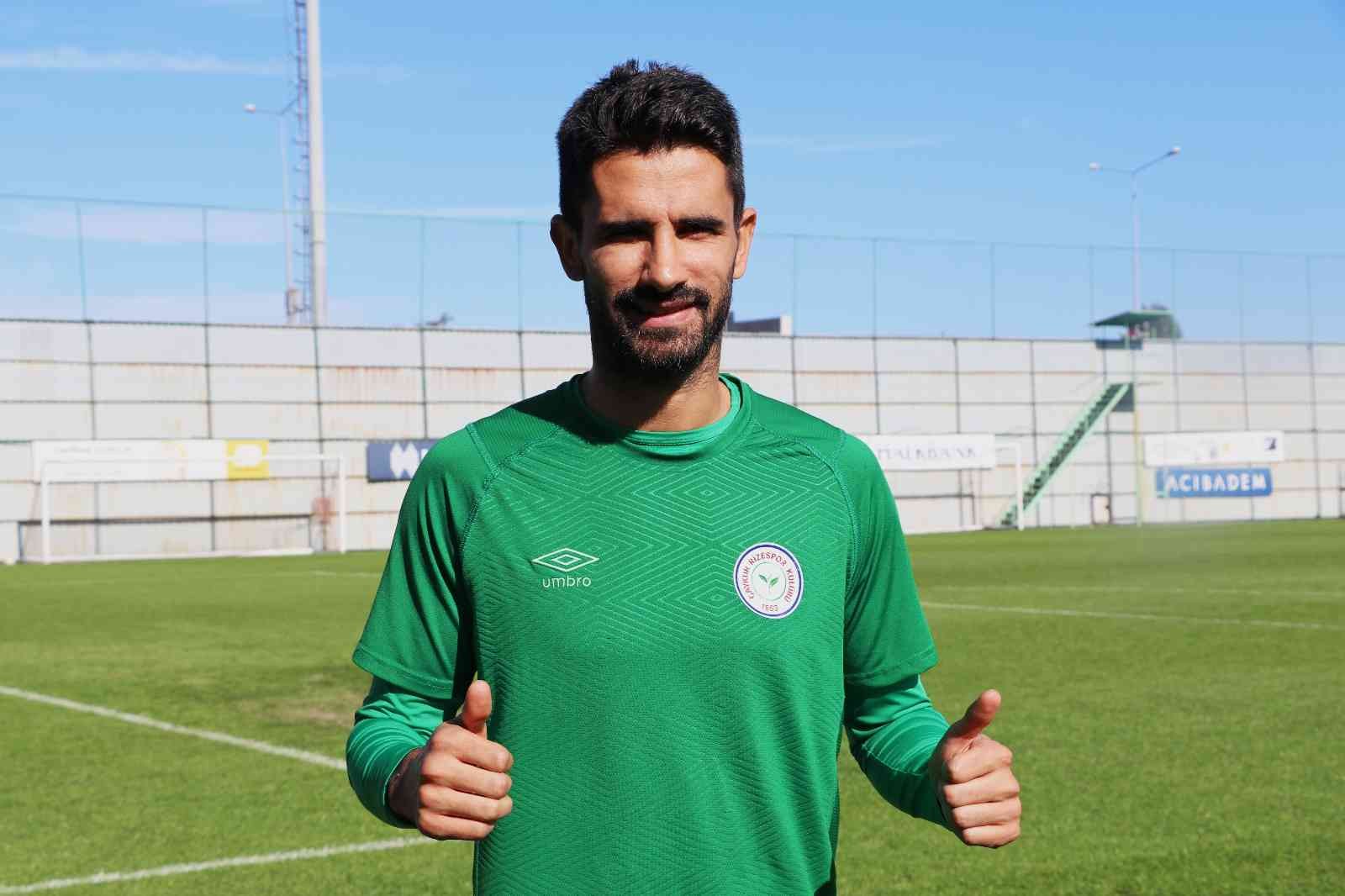 ÇAYKUR RİZESPOR'UN TECRÜBELİ FUTBOLCUSU ALPER POTUK, "BİZ HERKESTEN DAHA ÇOK KAZANMAYI İSTİYORUZ. O YÜZDEN SAHADA ELİMİZDEN GELENİ YAPIYORUZ" DEDİ