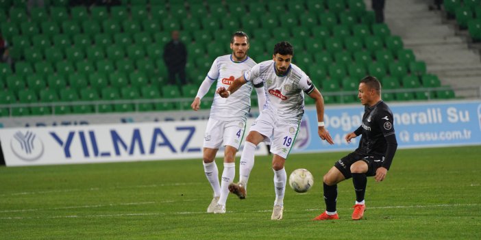 Ç.RİZESPOR DEPLASMANDA SAKARYASPORLA 1- 1 BERABERE KALDI. ÇAYKUR RİZESPOR PUANINI 19'A YÜKSELTTİ
