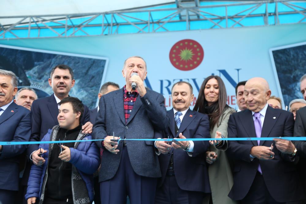 CUMHURBAŞKANI RECEP TAYYİP ERDOĞAN, ARTVİN'İN YUSUFELİ İLÇESİ'NDE YAPIMI TAMAMLANAN YUSUFELİ BARAJI'NIN AÇILIŞINI YAPTI