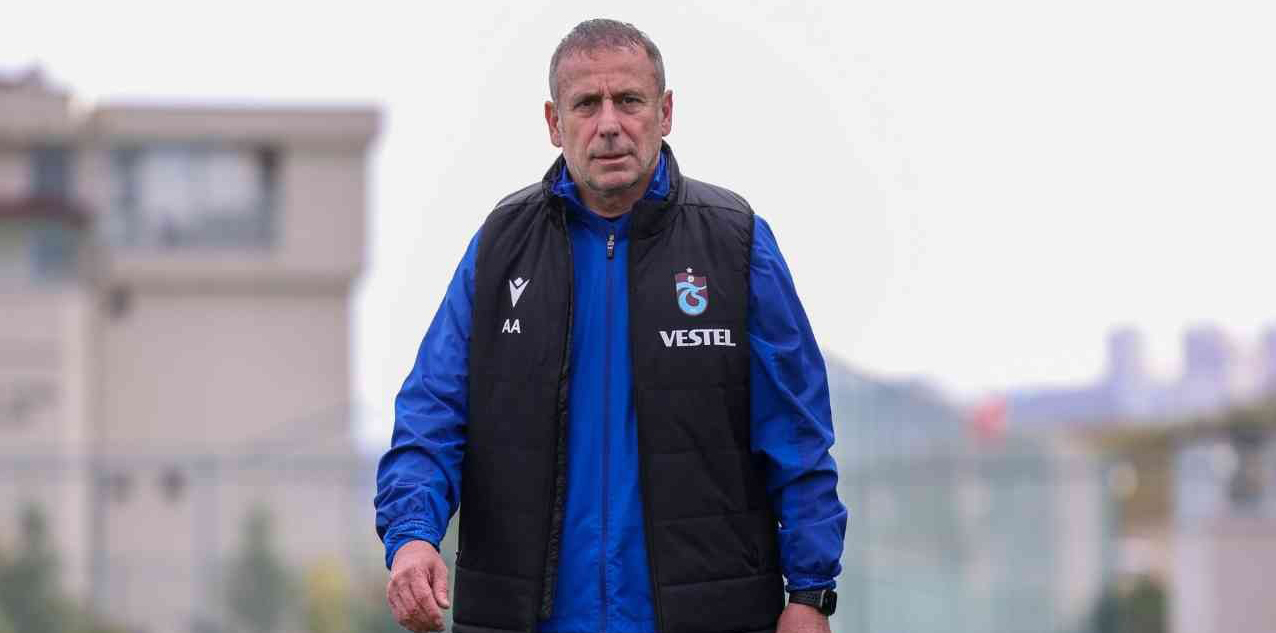 TRABZONSPOR TEKNİK DİREKTÖRÜ ABDULLAH AVCI, BULUNDUKLARI KONUMU DAHA İYİ BİR HALE NASIL GETİRMELERİ GEREKTİĞİ NOKTASINI SORGULADIKLARINI BELİRTEREK, TEKNİK, TAKTİK VE ZİHİNSEL YÖNDEN DAHA İYİ OLMALARI GEREKTİĞİNİ SÖYLEDİ