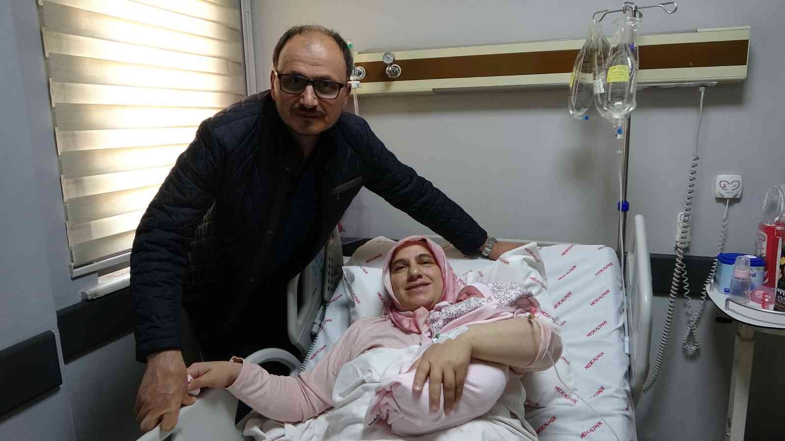 TRABZON'DA YÜCEL-SEMİHA EMİNOĞLU ÇİFTİNİN 26 YILLIK ÇOCUK ÖZLEMİ 8. KEZ GERÇEKLEŞTİRİLEN TÜP BEBEK UYGULAMASI SONUCU MUTLU SONLA BİTTİ