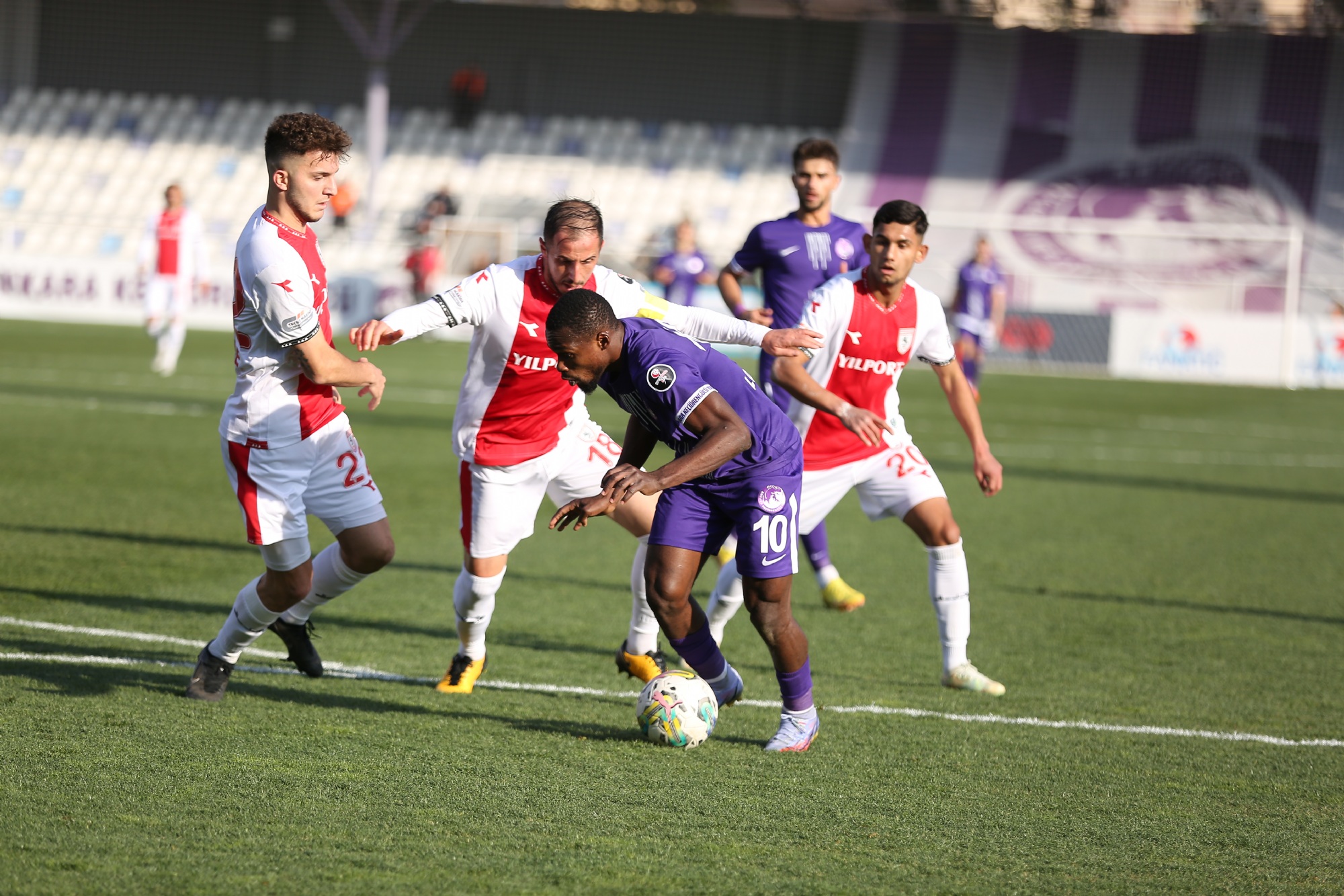 SPOR TOTO 1.LİG 17. HAFTASINDA ANKARA KEÇİÖRENGÜCÜ KENDİ SAHADINDA ADANASPOR'U 1 - 0 MAĞLUP ETTİ. ANKARA KEÇİÖRENGÜCÜ BU GALİBİYETLE PUANINI 29'A ÇIKARDI