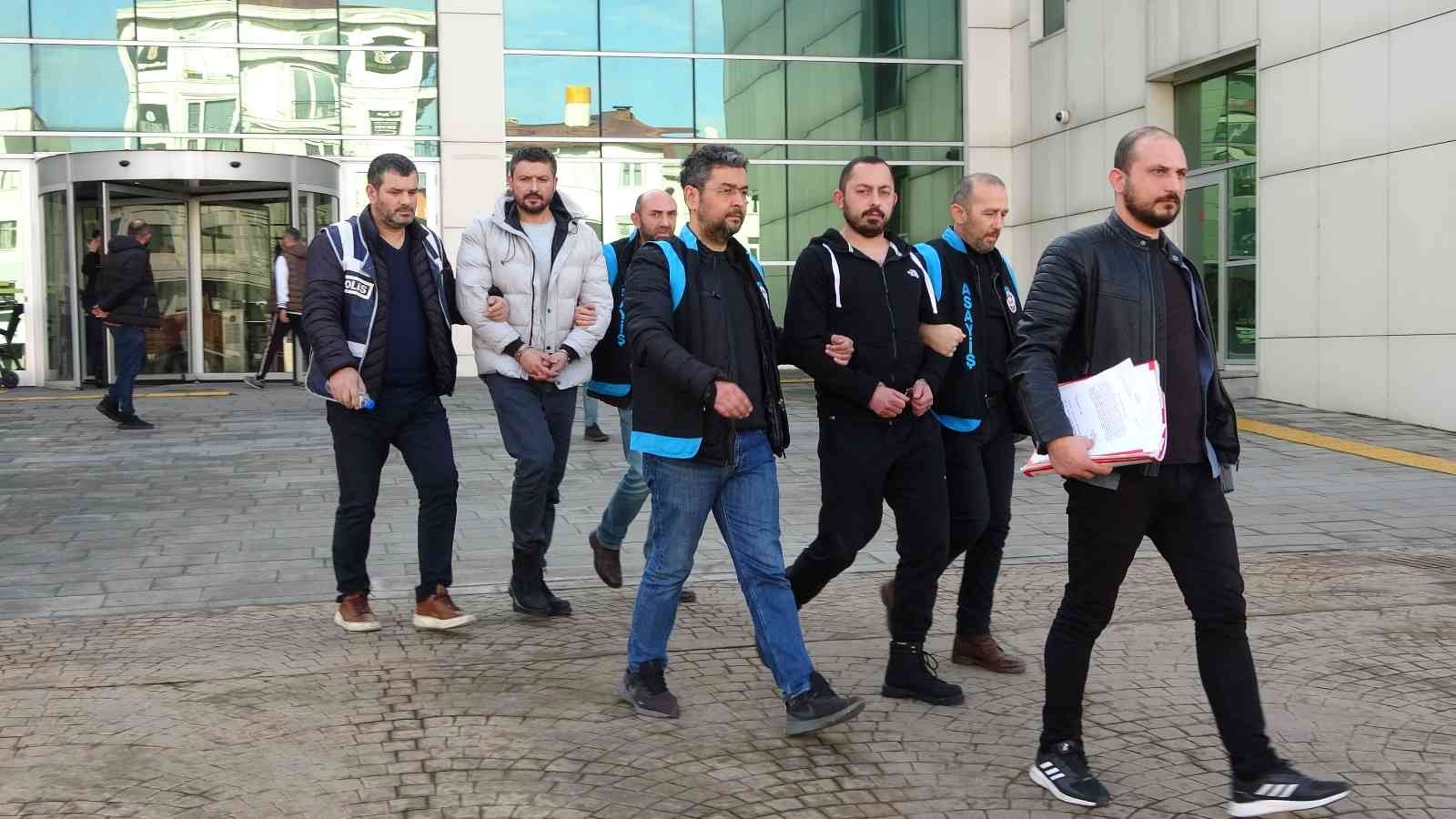 ORDU'DA, "KASTEN ÖLDÜRME" SUÇUNDAN HÜKÜMLÜ BULUNAN VE AÇIK CEZAEVİNDEN FİRAR EDEN 2 KİŞİ, POLİS EKİPLERİNİN YAPTIĞI OPERASYON SONUCU SAKLANDIKLARI YEDE YAKALANDI