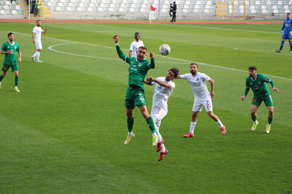 TFF 3. LİG 1. GRUP'TA AMASYASPOR, 17. HAFTA MÜCADELESİNDE SAHASINDA KONUK ETTİĞİ 52 ORDUSPOR FK İLE 1-1 BERABERE KALDI