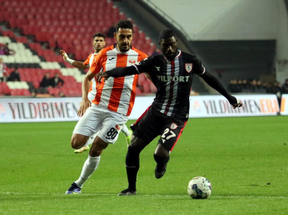SPOR TOTO 1. LİG'İN 18. HAFTA MÜCADELESİNDE SAMSUNSPOR SAHASINDA KARŞILAŞTIĞI ADANASPOR'U 2-1 YENDİ