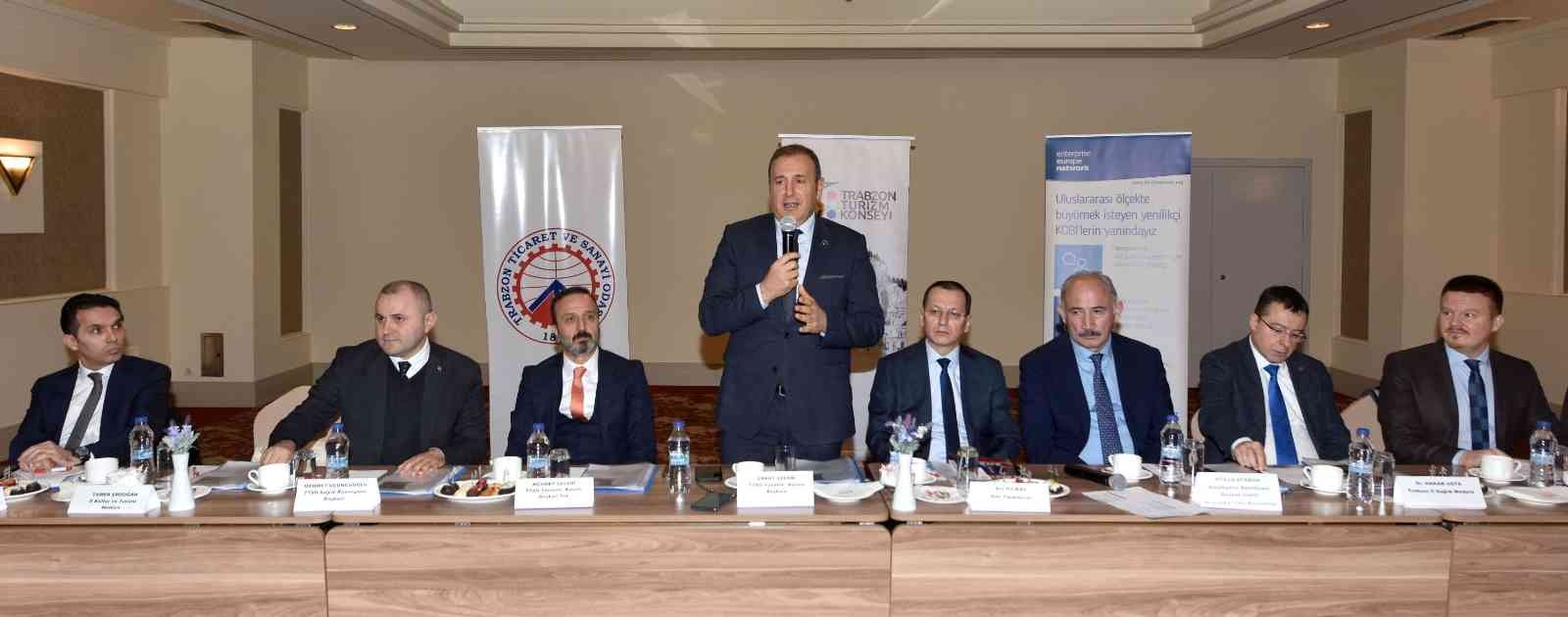 TRABZON TİCARET VE SANAYİ ODASI TARAFINDAN DÜZENLENEN SAĞLIK TURİZMİ VİZYON TOPLANTISI DÜZENLENDİ. KONSOLOSLAR SAĞLIK TURİZMİNDE TRABZON’UN FAHRİ ELÇİLERİ OLACAK DENİLDİ